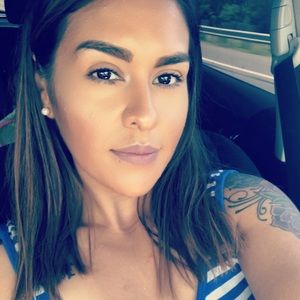 Meet your Posher, Isa